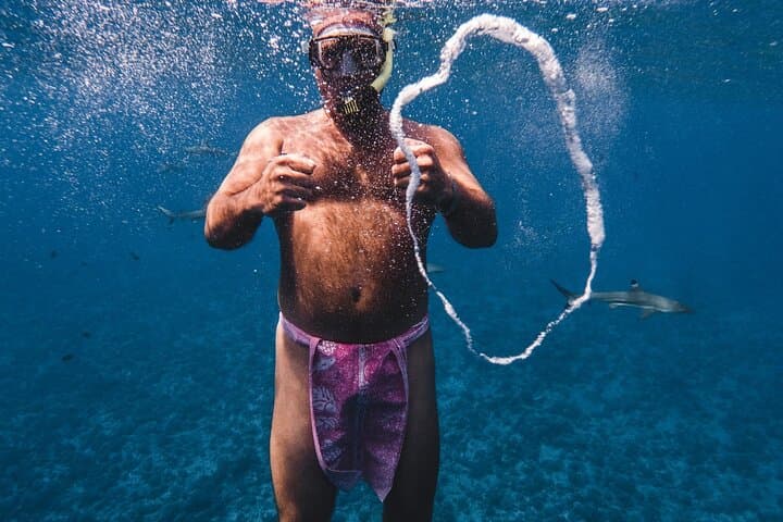 Bora Bora Private Half-Day Lagoon Tour: Snorkel with Rays & Blacktip Sharks photo 5