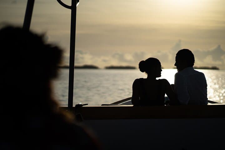 Private Luxury Sunset Cruise in Bora Bora Lagoon