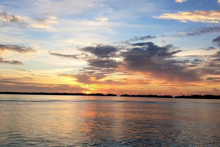 Private Luxury Sunset Cruise in Bora Bora Lagoon photo 4
