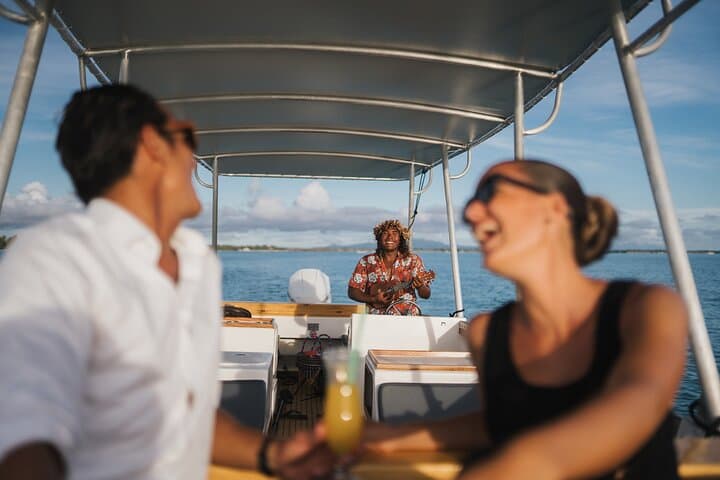 Private Luxury Sunset Cruise in Bora Bora Lagoon photo 5