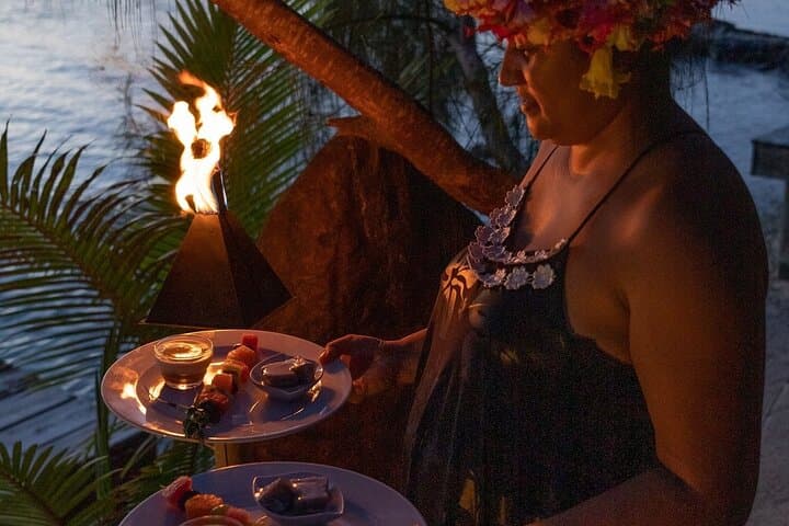 Private Sunset Cruise and Motu Dinner in Bora Bora — Luxury Lagoon Experience photo 5
