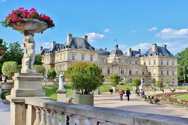 Latin Quarter Walking Tour & Optional Seine River Cruise — Paris Highlights