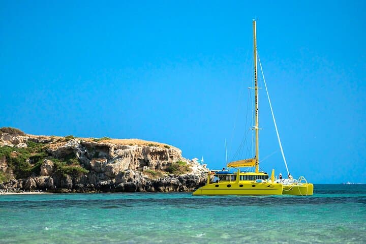 Carnac Island Half-Day Sail: Snorkel, Sea Lions & Wind-Powered Return
