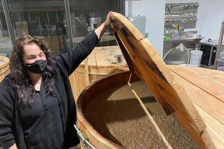 Grain-to-Glass Distillery Tour in Bellingham: Chuckanut Bay Tasting & Mini Cocktails photo 4