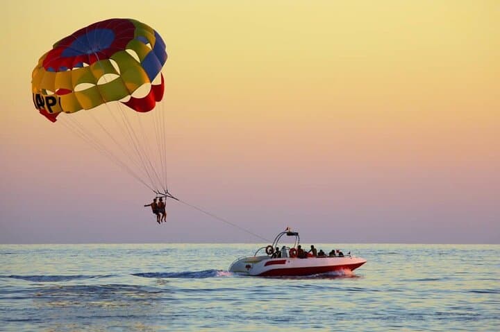 Parasailing and Jetski Adventure in Montego Bay: 45-Minute Caribbean Thrill