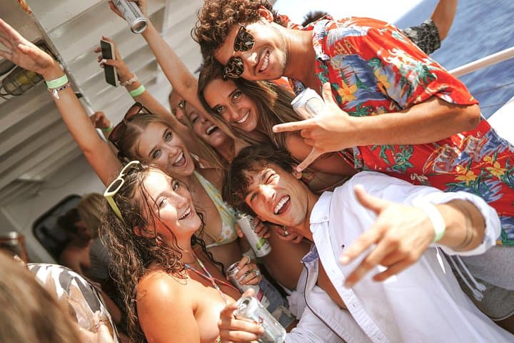 Waikiki Party Boat Cruise: Live DJ, Ocean Views & Wildlife Encounters photo 2