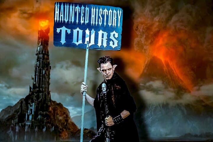 New Orleans 5-in-1 Ghost and Mystery Walking Tour — Voodoo, Vampires & Haunted French Quarter