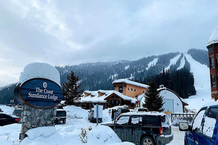 Vancouver to Sun Peaks 2-Day Ski Getaway: Private Ski-In Ski-Out Winter Escape photo 4