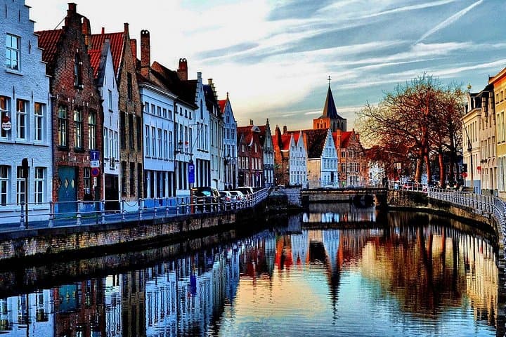 7-Day Belgium and Netherlands Minivan Tour from Brussels: Bruges, Amsterdam & Giethoorn photo 2