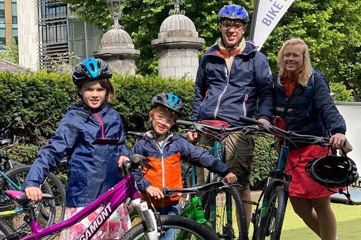 Explore Phoenix Park by Bike: Full-Day Rental in Dublin photo 2