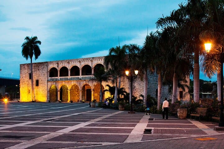 Full-Day Santo Domingo Tour — Colonial Zone, Los Tres Ojos & Columbus Lighthouse photo 4
