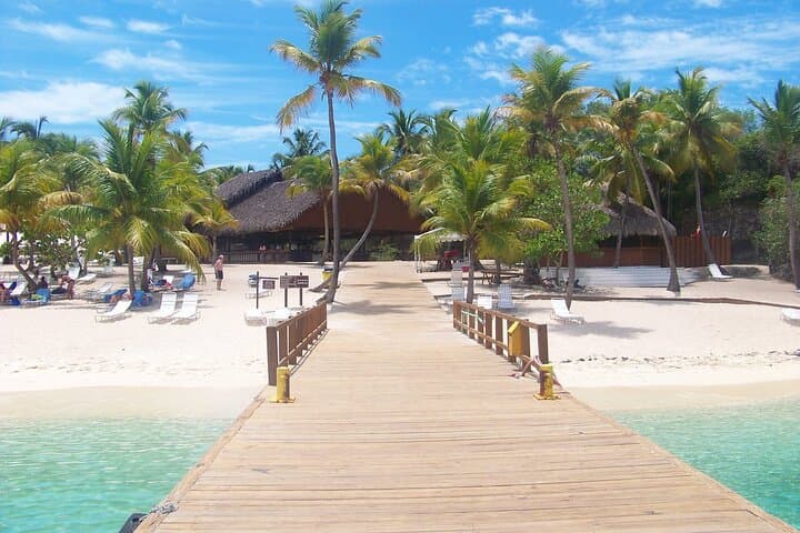 Full-Day Catalina Island Catamaran Trip from Punta Cana with Hotel Transfers photo 3