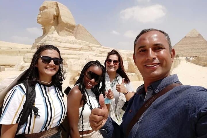 Private Giza Pyramids & Egyptian Museum Tour with 30-Minute Nile Felucca Ride photo 3