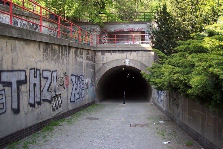 Prague Off-the-Beaten-Path Neighborhoods Walking Tour photo 2