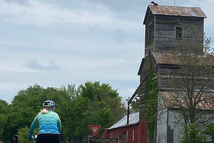 Katy Trail Self-Guided 6-Day Bike Tour — Clinton to St. Charles photo 2