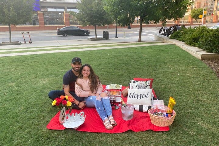 Private Picnic with Uptown Charlotte Views — First Ward Park Picnic Experience photo 6