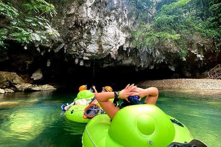 Xunantunich & Nohoch Che'en Cave Tubing from San Ignacio — Day Tour photo 4