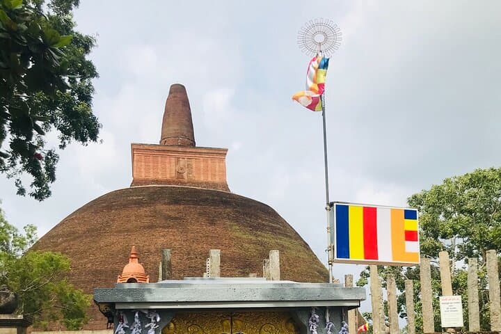 Anuradhapura Ancient City: Guided Half‑Day Tour of Sri Lanka’s Sacred Ruins photo 2