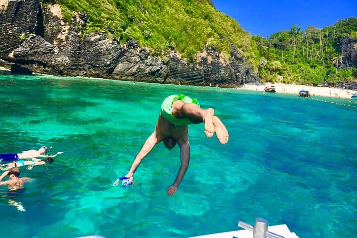 Full-Day Phi Phi, Maya Bay & Khai Island Speedboat Tour from Phuket photo 4