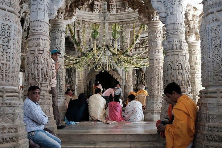 Ranakpur Temple & Kumbhalgarh Fort Day Tour from Udaipur (Jodhpur Drop) photo 2
