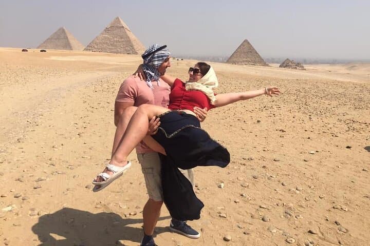 Two-Day Cairo from Hurghada: Pyramids, Saqqara & the Egyptian Museum