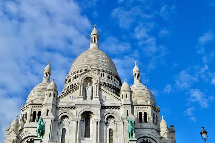 8-Day Paris Small-Group Tour: Mont-Saint-Michel, Versailles, Giverny & Loire Highlights photo 3