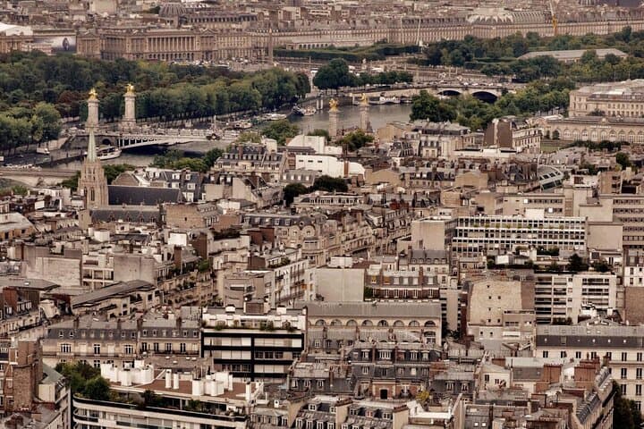 8-Day Paris Small-Group Tour: Mont-Saint-Michel, Versailles, Giverny & Loire Highlights photo 6