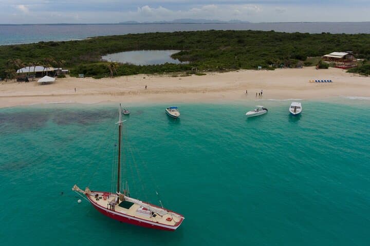 Traditional Sailing to Prickly Pear Cays — Anguilla Lobster Lunch Day Sail photo 4