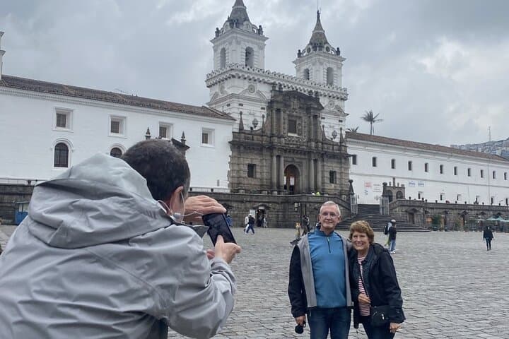Quito Private Day Tour: Historic Center, Teleférico & Middle of the World Monument