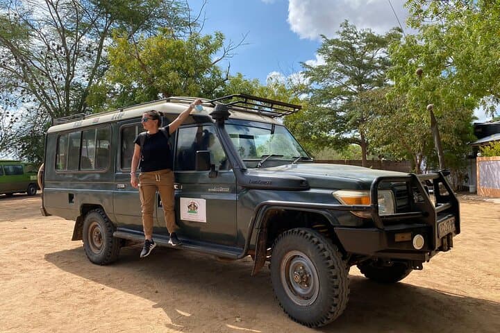 5-Day Mid-Range Safari: Tsavo East, Tsavo West & Amboseli National Parks photo 3