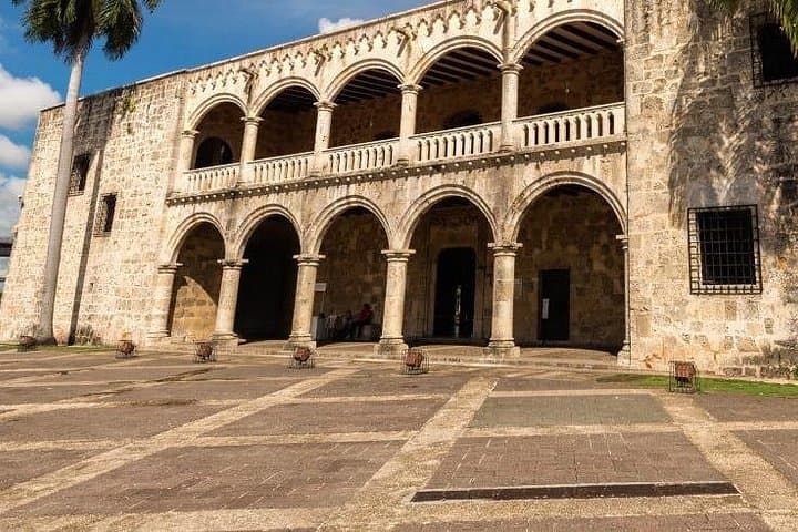 Full-Day Santo Domingo Guided Tour from Punta Cana — Colonial Zone, Tres Ojos & Colón Lighthouse photo 3