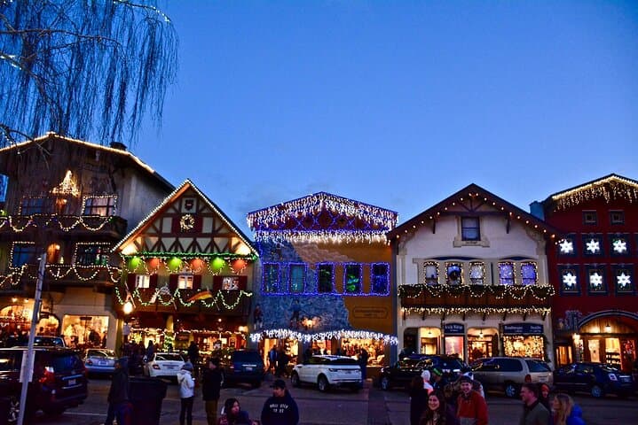 Leavenworth Village of Lights Festival Day Trip from Seattle photo 3