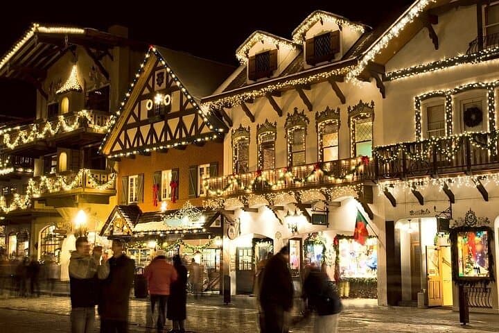 Leavenworth Village of Lights Festival Day Trip from Seattle photo 5