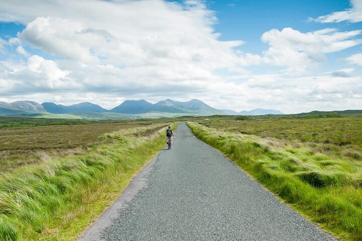 Galway Private Driver Service: Custom Day Trips to Connemara, Aran Islands & Coast photo 3