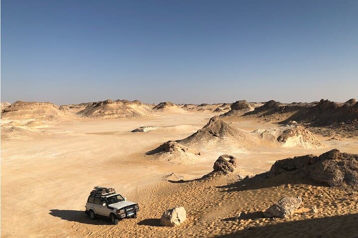 Overnight Private Tour: Bahariya Oasis & Egypt's Black and White Desert photo 4