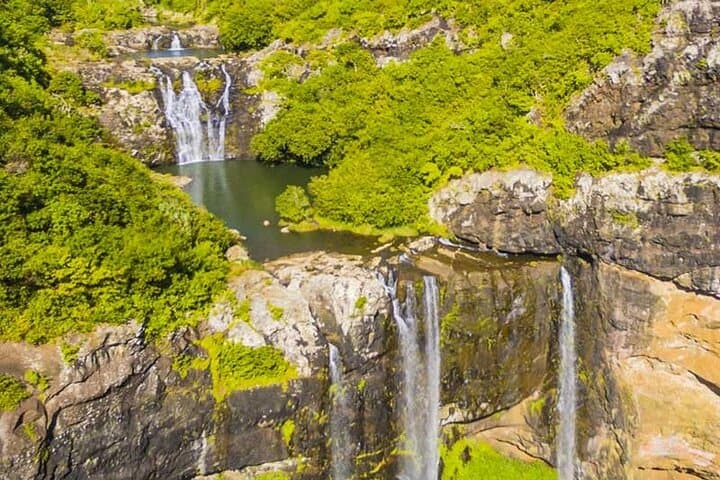 Seven Waterfalls Hike at Tamarind Falls — Full-Day Sept Cascades Adventure photo 4
