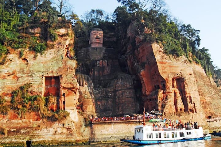 Chengdu Panda, Leshan Giant Buddha & Mount Emei 2-Day Private Tour photo 5