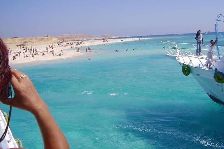 Ras Mohamed Boat Snorkel — Day Trip to White Island from Sharm El Sheikh photo 4