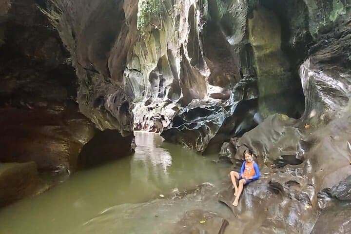 Hidden Canyon Beji River Trek: Private River Trekking with Hotel Pickup in Bali