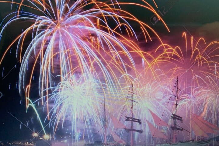 Lisbon New Year's Eve Sail: Fireworks Cruise on the Tagus photo 4