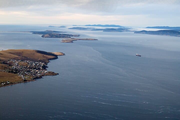 Hobart City Flight: 30-Minute Scenic Flight Over Mt Wellington & the Derwent River photo 6