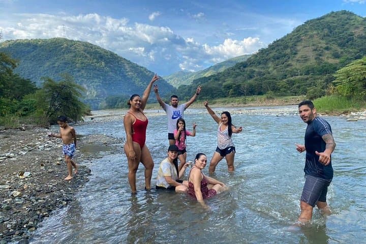 Full-Day Private Riverside Picnic from Medellín — Grill, Swim & River Relaxation