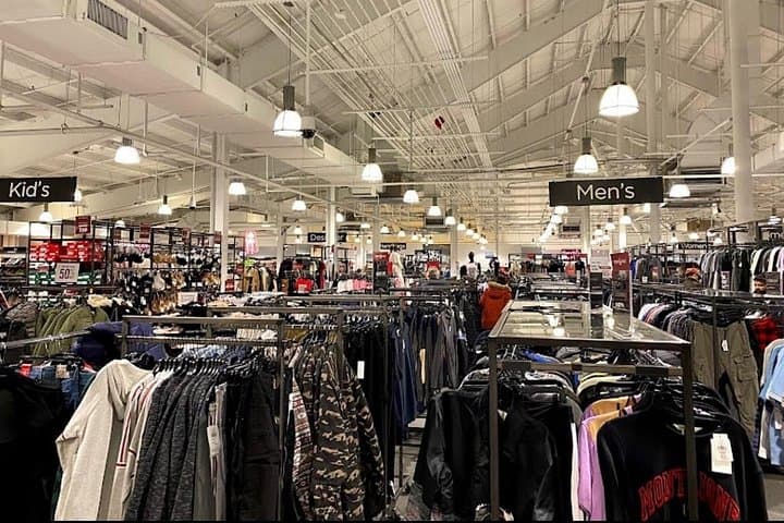 Day Trip to Woodbury Common: 7-Hour Private Shopping Transfer from NYC photo 6