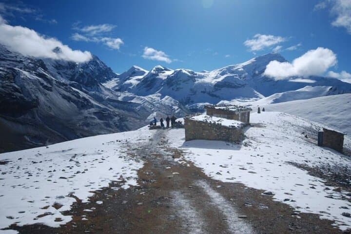 Annapurna Circuit Trek: Complete Guide to Thorong La, Muktinath & Poon Hill photo 5
