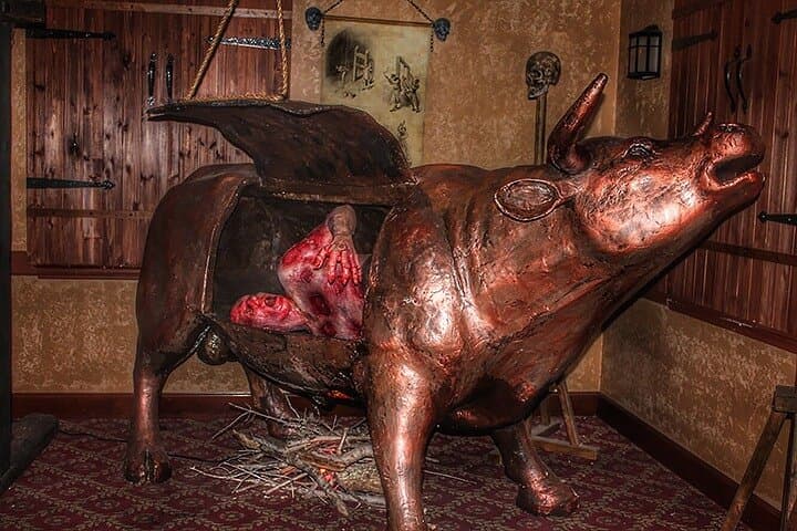 Inside St Augustine's Medieval Torture Museum: Ghost Hunting and Tiny Art Micro-Gallery photo 6