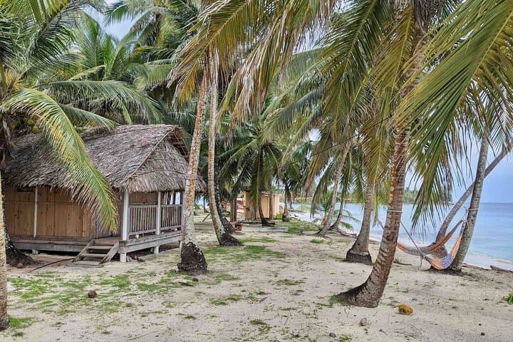 San Blas Isla Perro: 3-Day Private Cabin & Shipwreck Snorkel Adventure photo 2