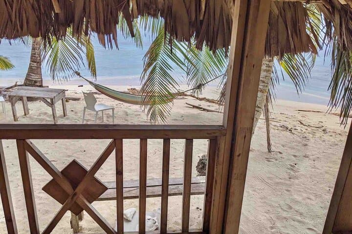 San Blas Isla Perro Shipwreck: 2-Day Private Cabin & Snorkel Escape photo 3