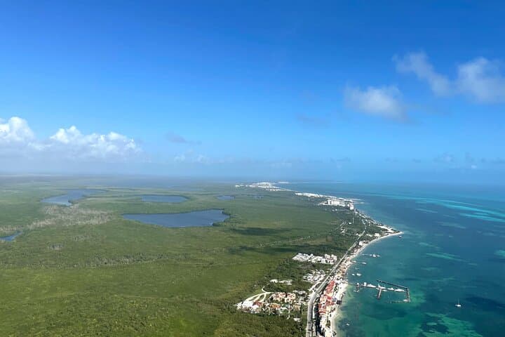 Private Cessna Transfer: Cancun to Cozumel in 30 Minutes photo 4