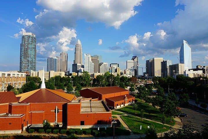 Seamless Arrival Transfer from CLT to Charlotte in a Business Car photo 5