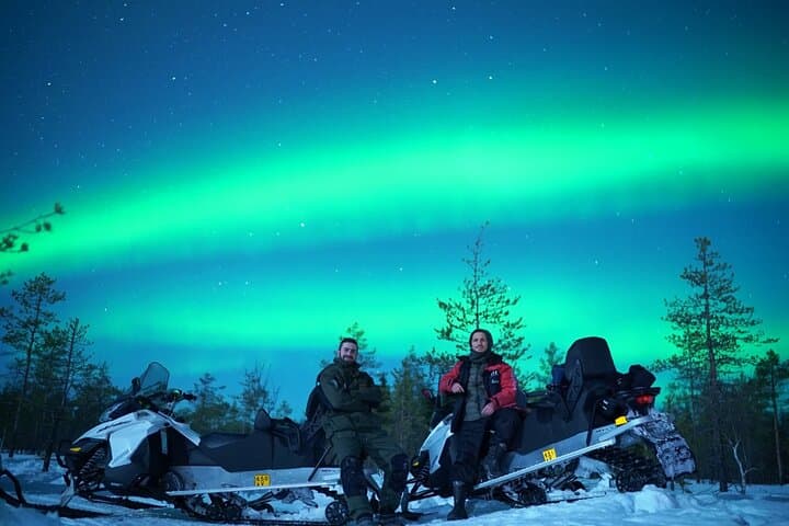 Snowmobile Aurora Photography Tour from Rovaniemi — Night Ride to the Northern Lights